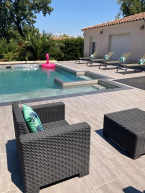Magnifique villa moderne avec piscine, Brignoles